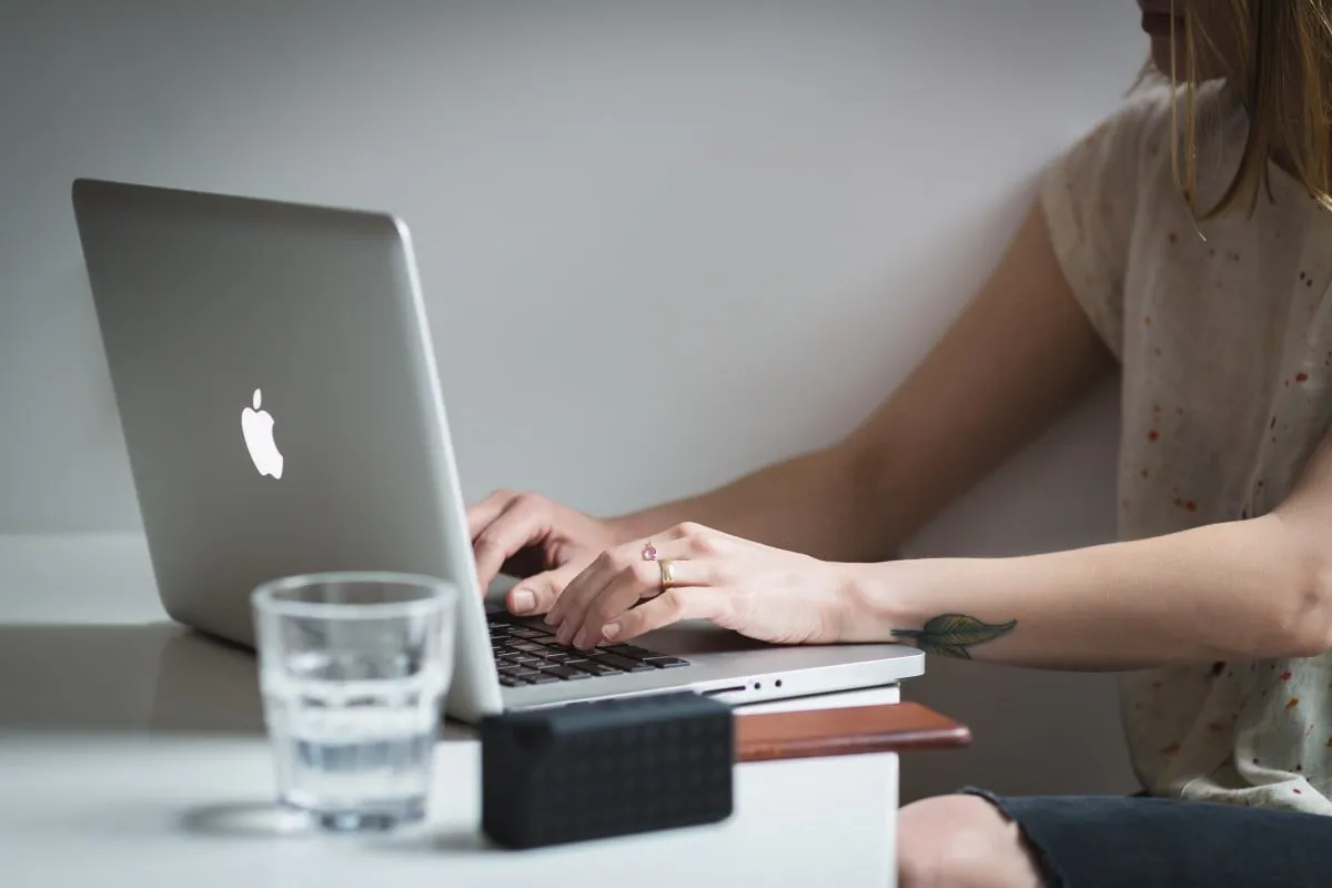 laptop woman working 1620146jpgd