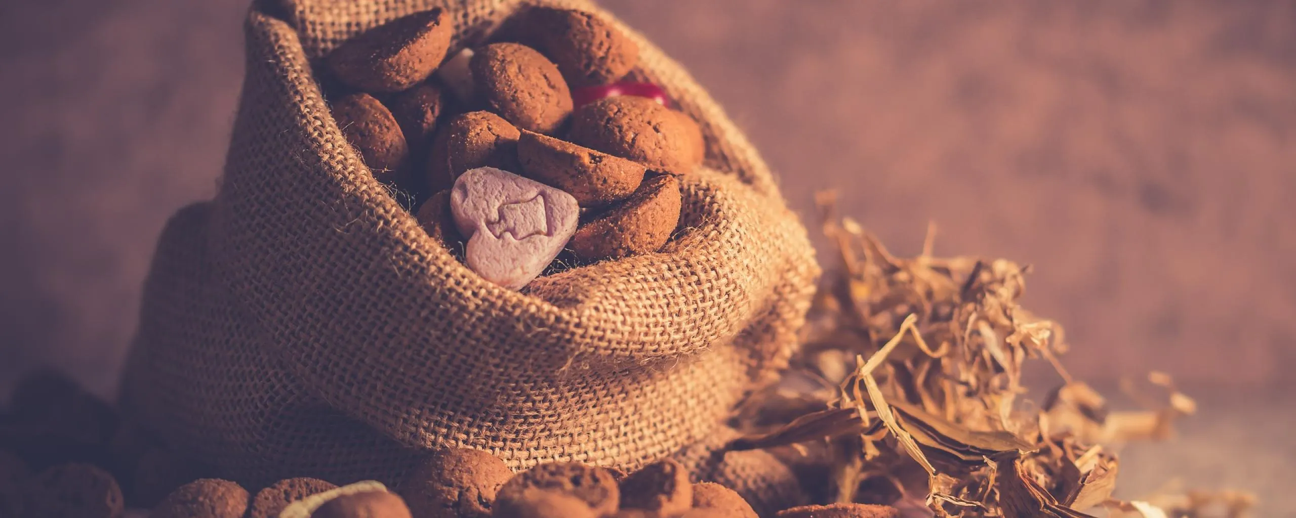 sinterklaas pepernoten snoep pixabaycom