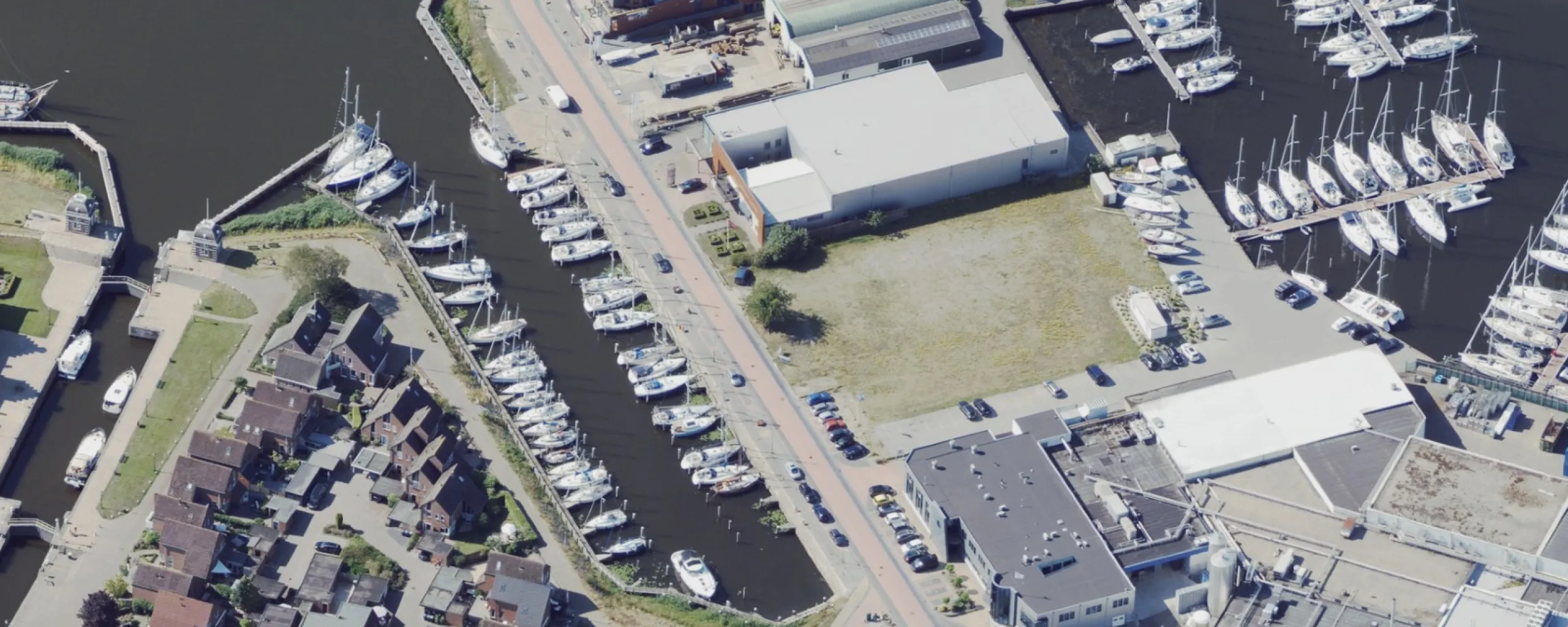 vuurtorenweg lemmer extra parkeerterrein luchtfoto