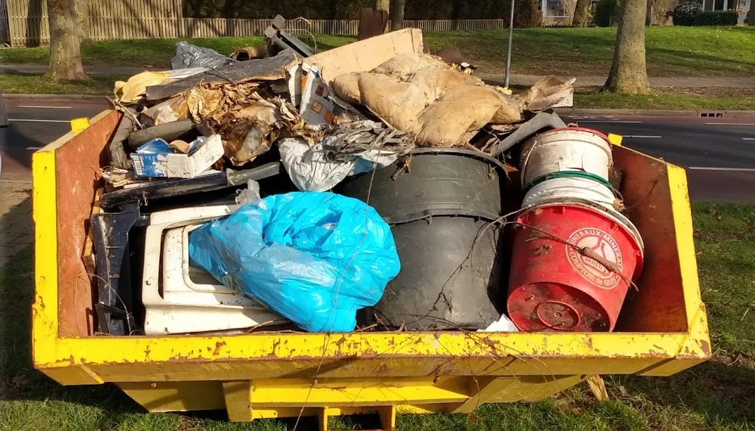 zwerfvuil 90914ce5 8c60 4165 a548 7e54438f5413