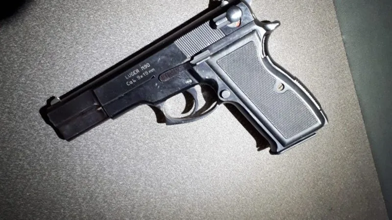 20190219 foto vuurwapen wethouder schuurmanslaan den bosch 1