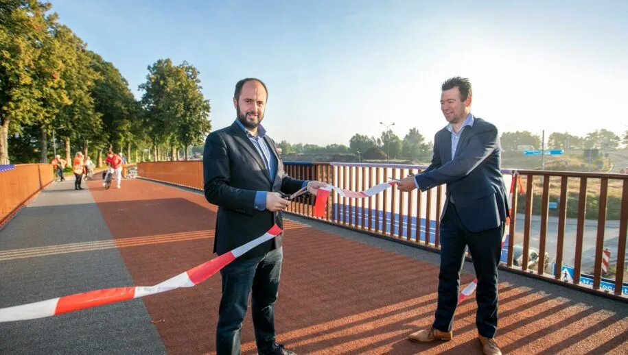 241459995 214233494076009 6942829904220679473 n 915x518 1