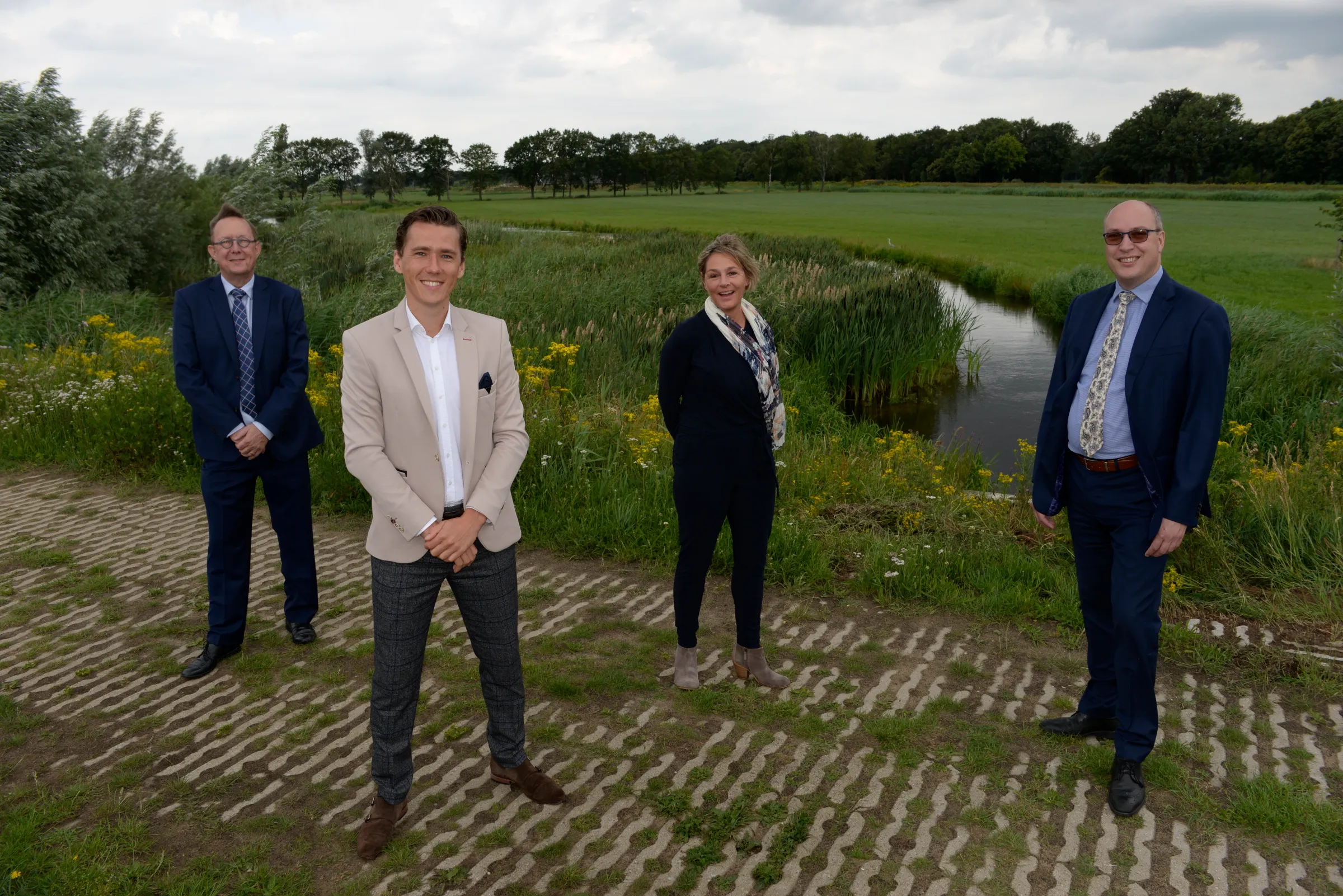 28346bf0 536e 4e1d 86e3 462125cb86a1