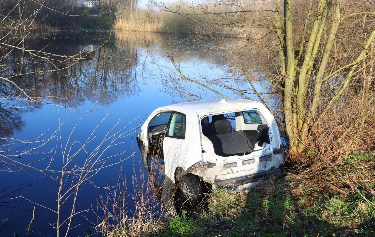 auto te water den bosch 1