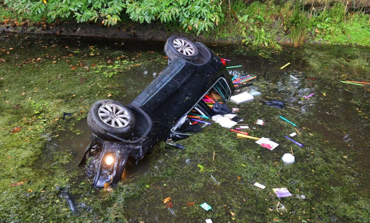 auto te water sint michielsgestel 2