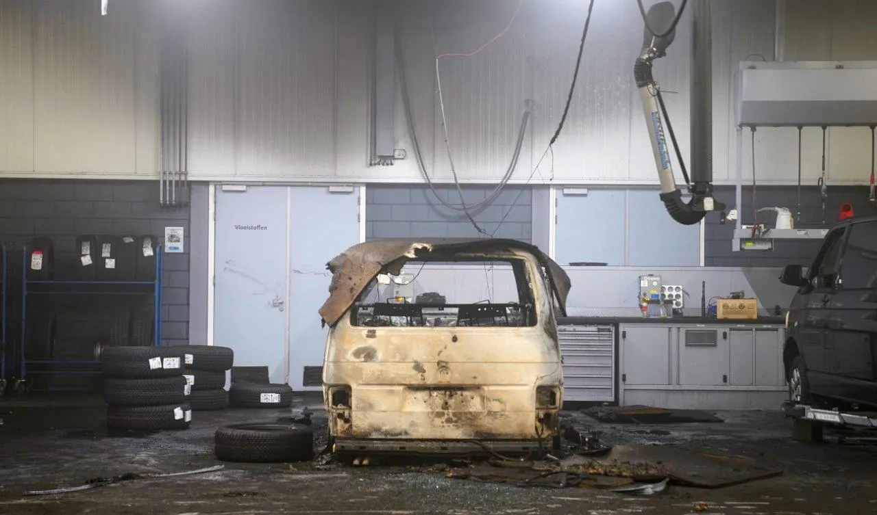 autobedrijf vd udenhout 15