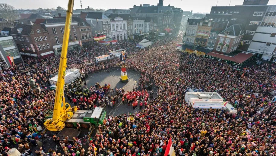 b95wkzzcuaalrzj 915x518 1