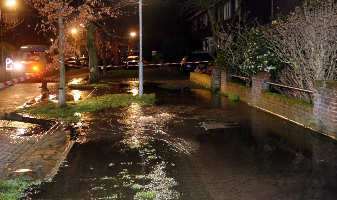 gesprongen waterleiding rosmalen 3
