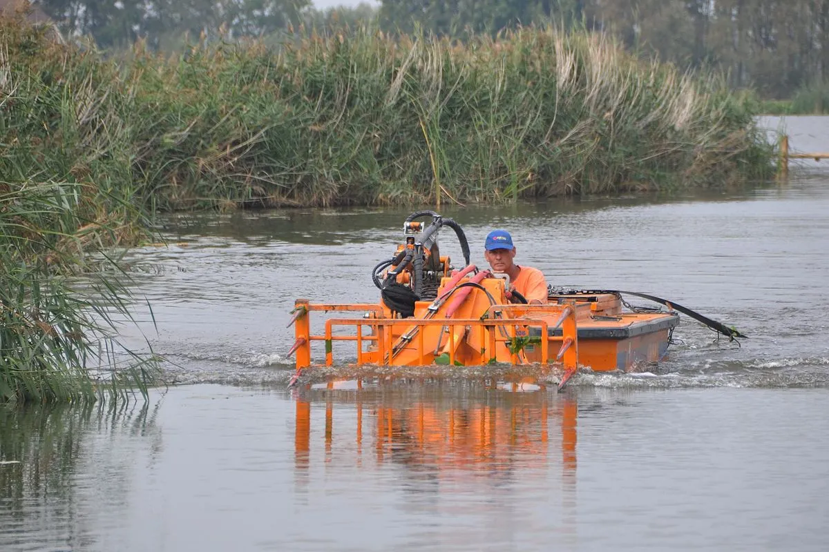 maaiboot op de noord aase vliet 01