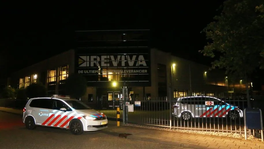 overval bedrijf de tweeling den bosch 2 915x5181