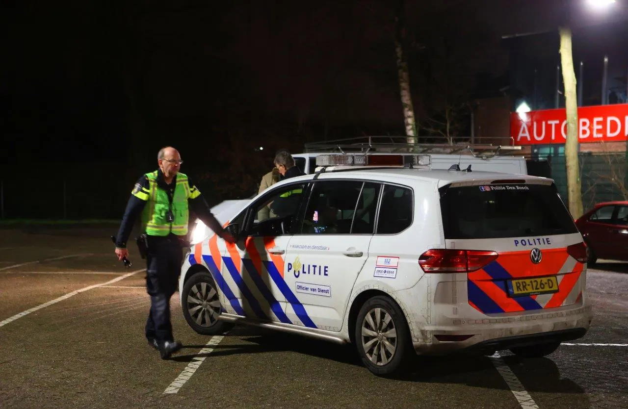 politie actie helvoirt 5