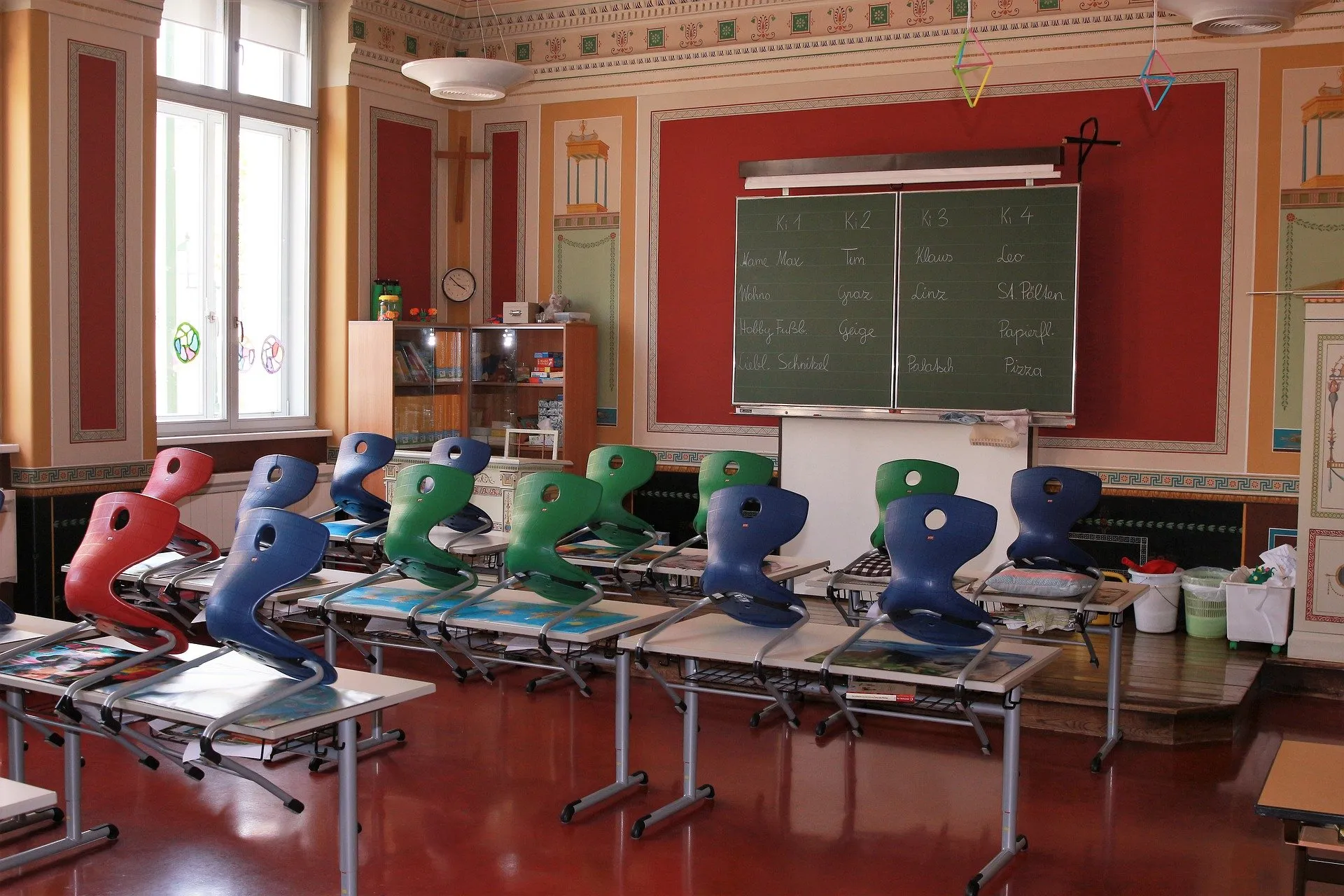 school class gc9d12c54d 1920