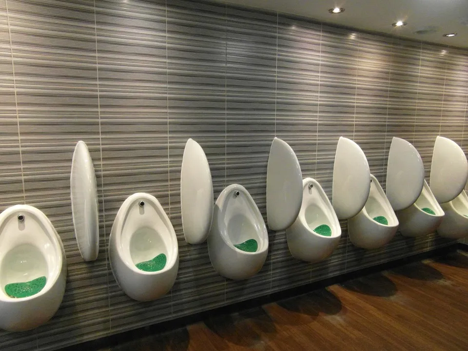 urinal 1666092 960 720