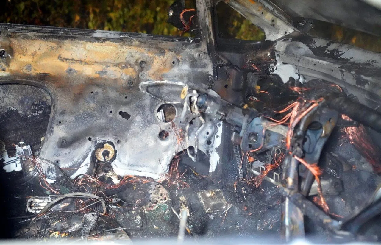 2024 10 11 meesters multi media fotos auto dakdekker in vlammen op na explosie eerste slagen den bosch2