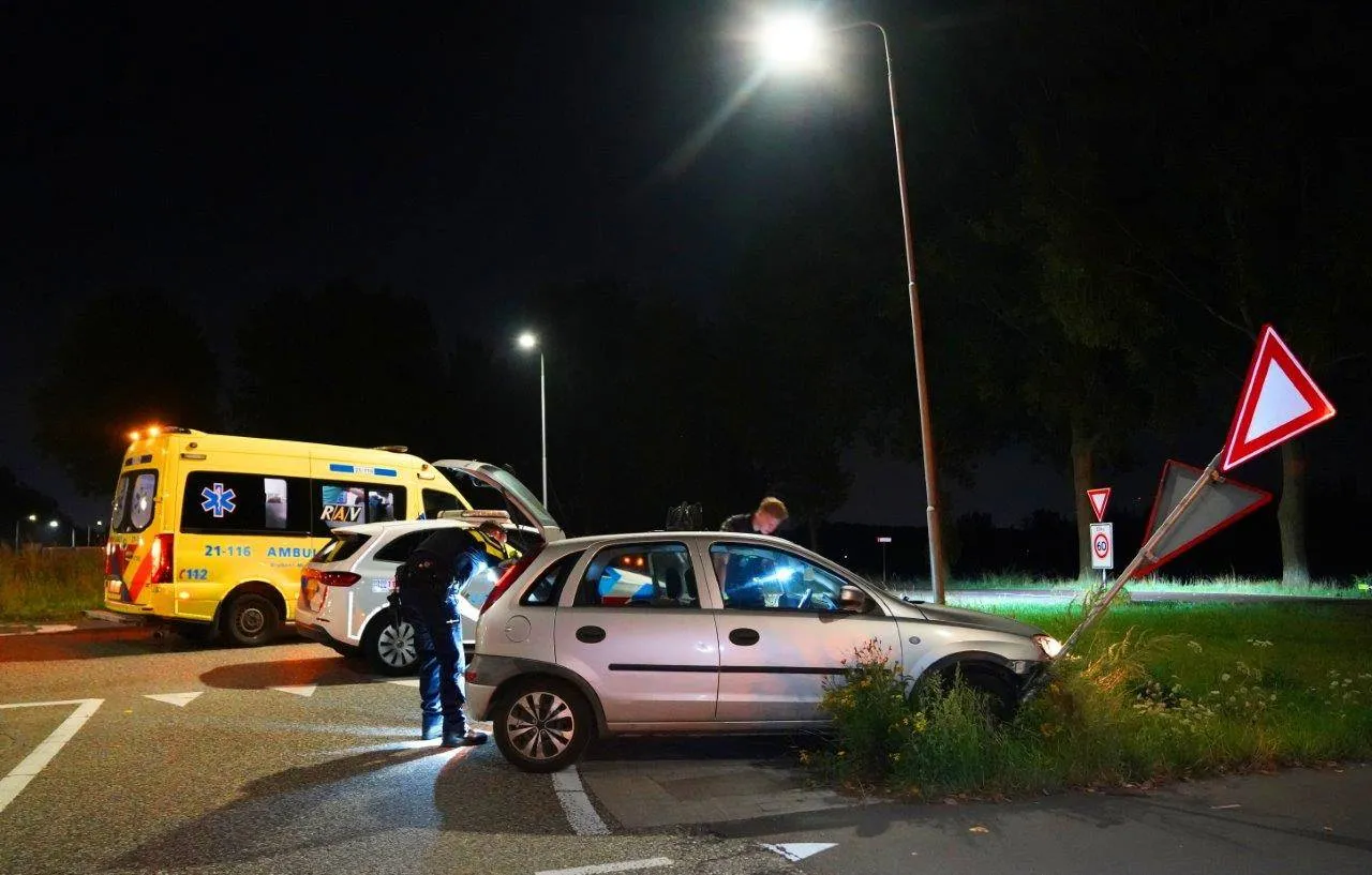 2025-07-26_Meesters_Multi_Media_Foto`s_Vrouw_Onder_Invloed_van_Drugs_Veroorzaakt_Ongeval_Treurenburg_Den_Bosch6