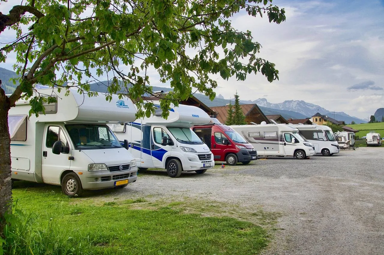motorhome-5111652_1280