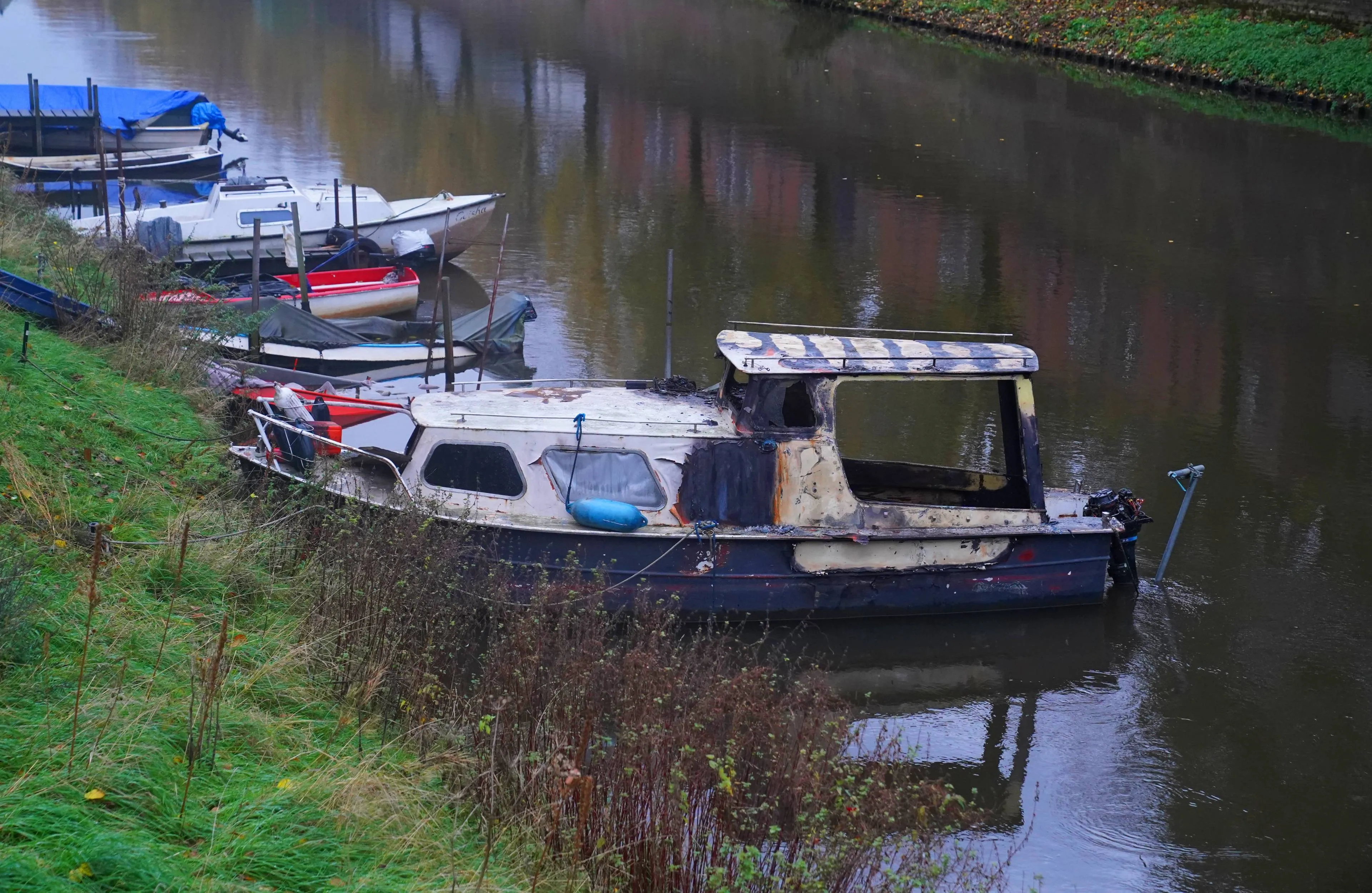 6cae1101-dfbd-4183-abf1-150d2aa8ed3c