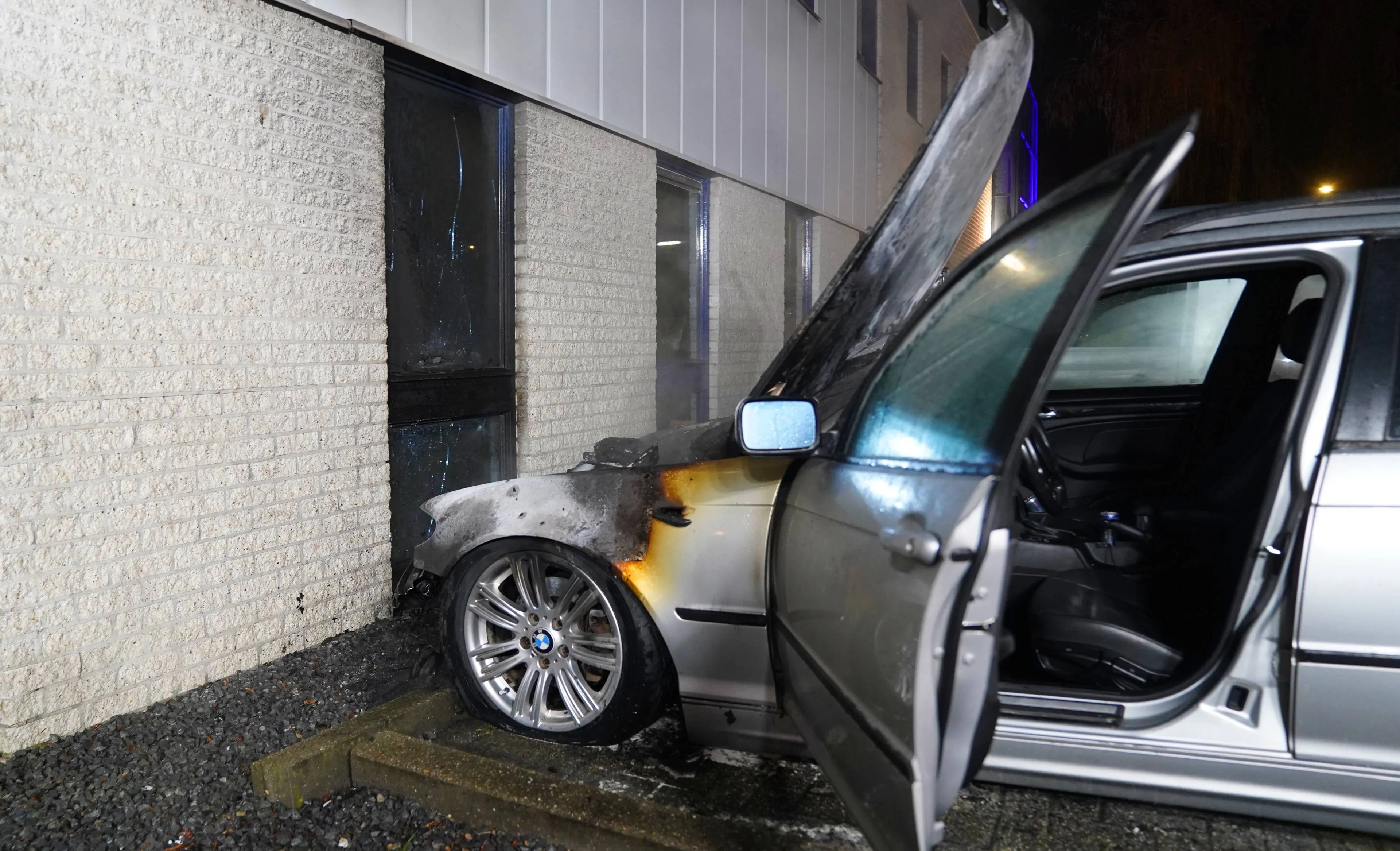 03ff6908-7a3c-4b3f-9f64-b73679d102b3