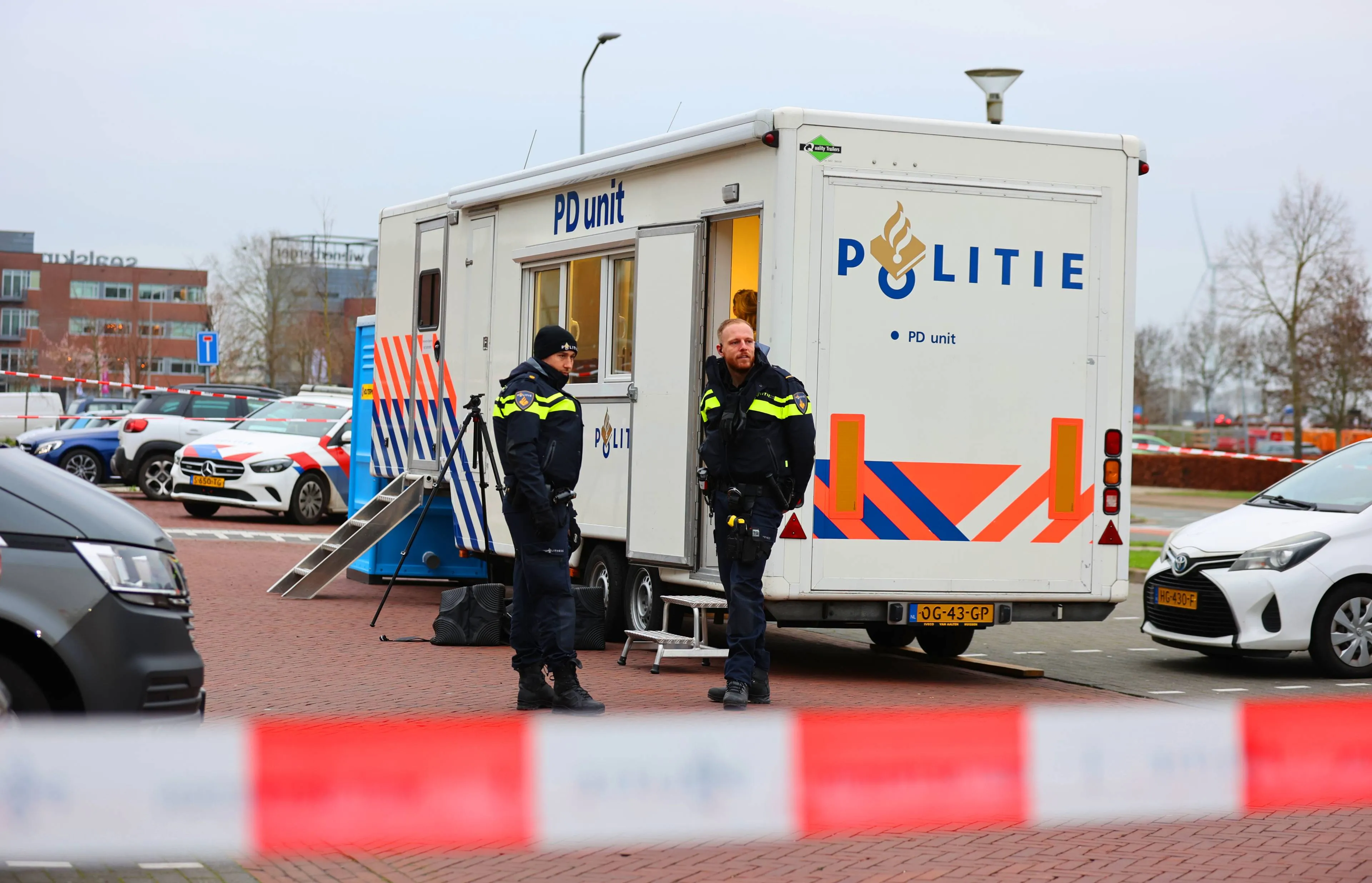 a0b422bb-d279-4d25-82dc-a18992828f68