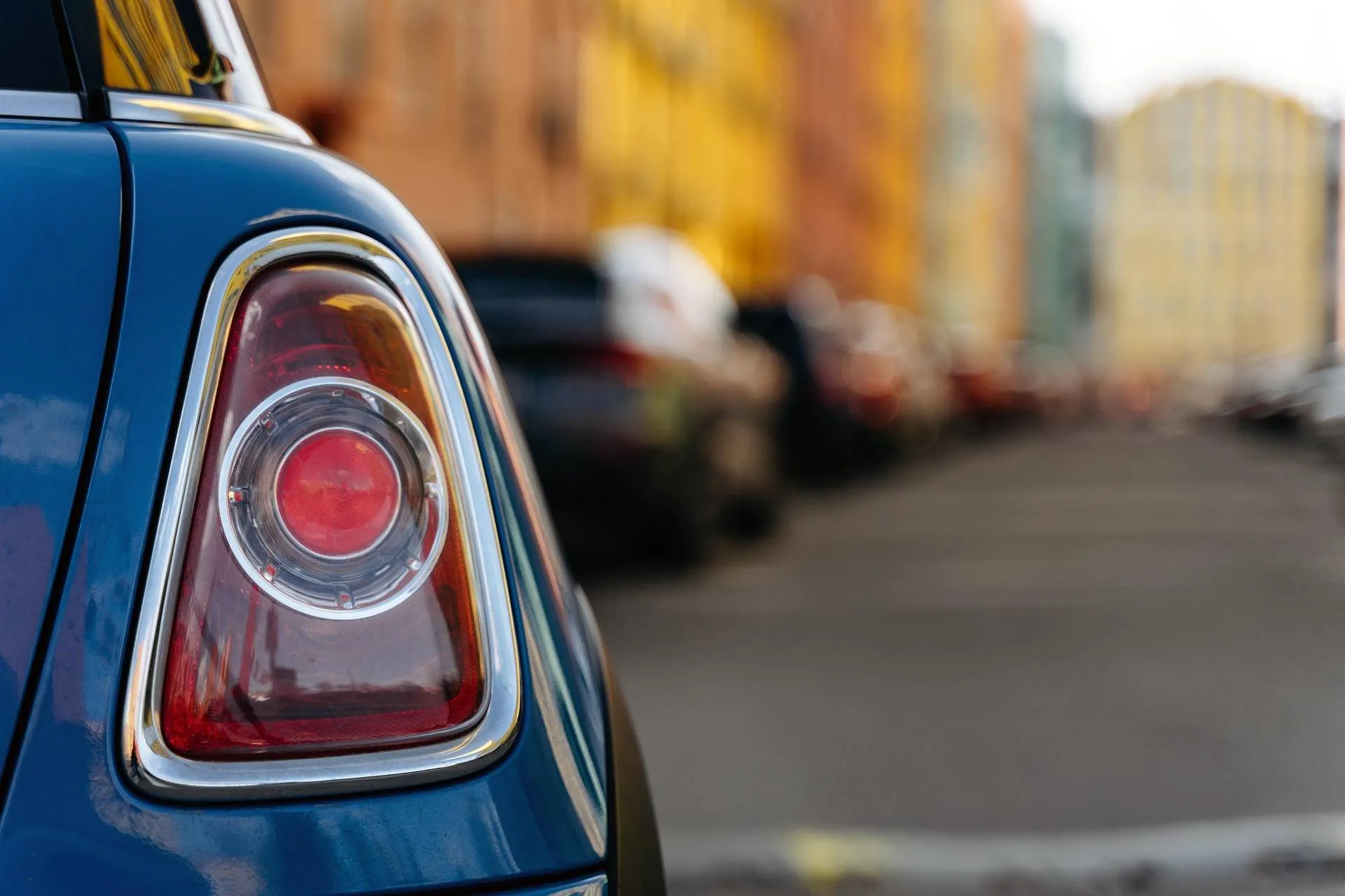 sklostudio-tail-light-5989090_1920
