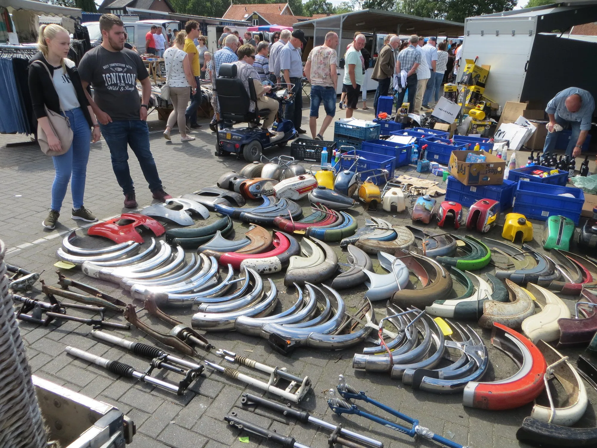 55957831 2072525466150213 7034930343769538560 o