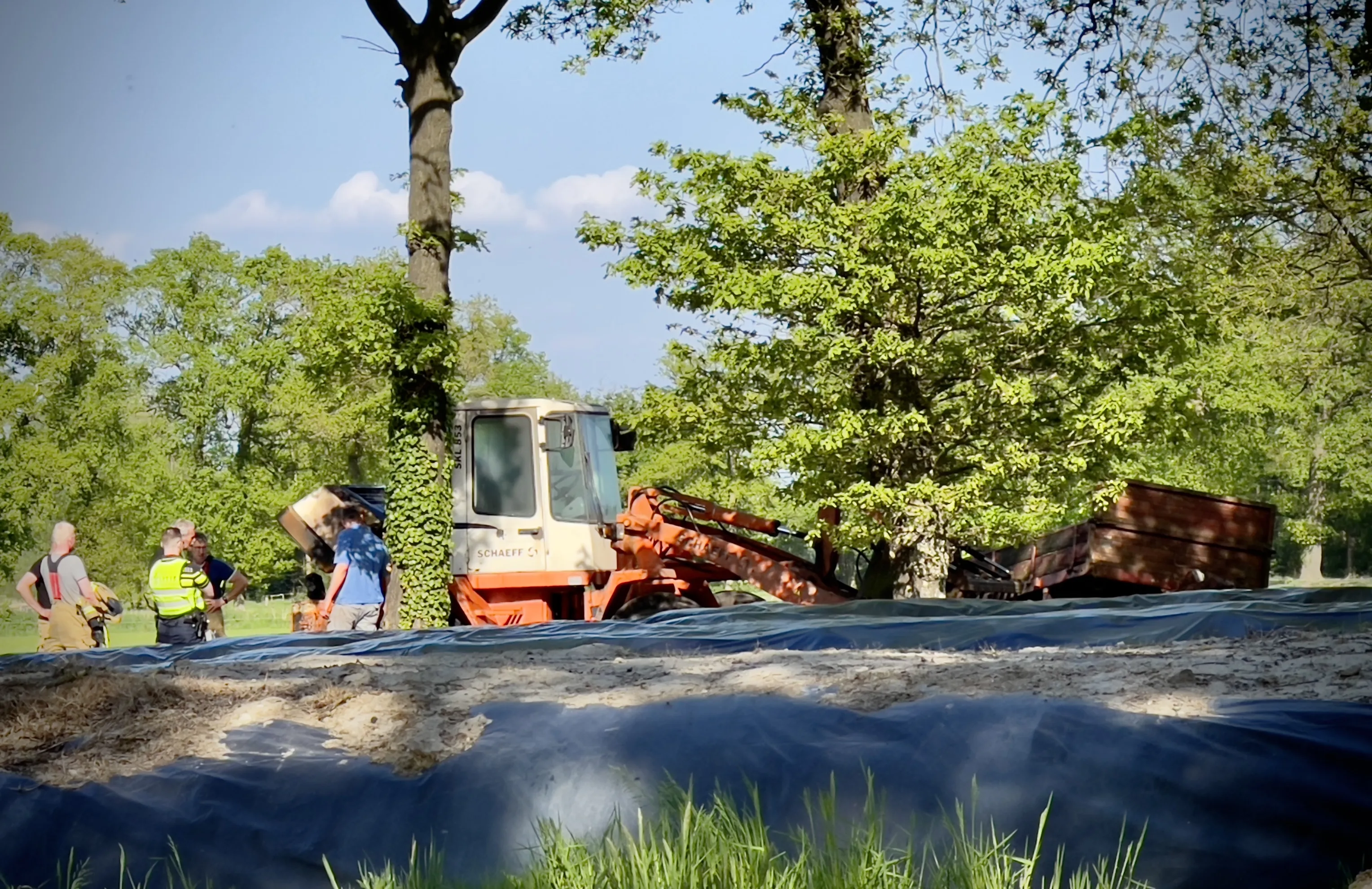 fb507308 4282 46d3 a2c0 6d7bd1509ee3