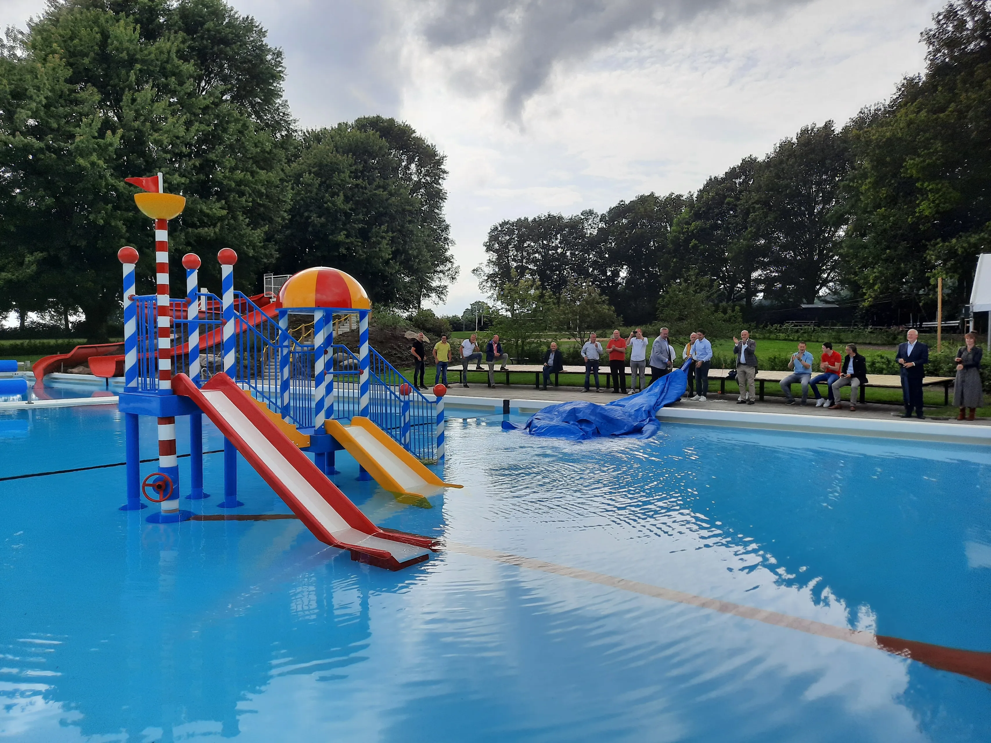 opening buitenzwembad kuiperberg