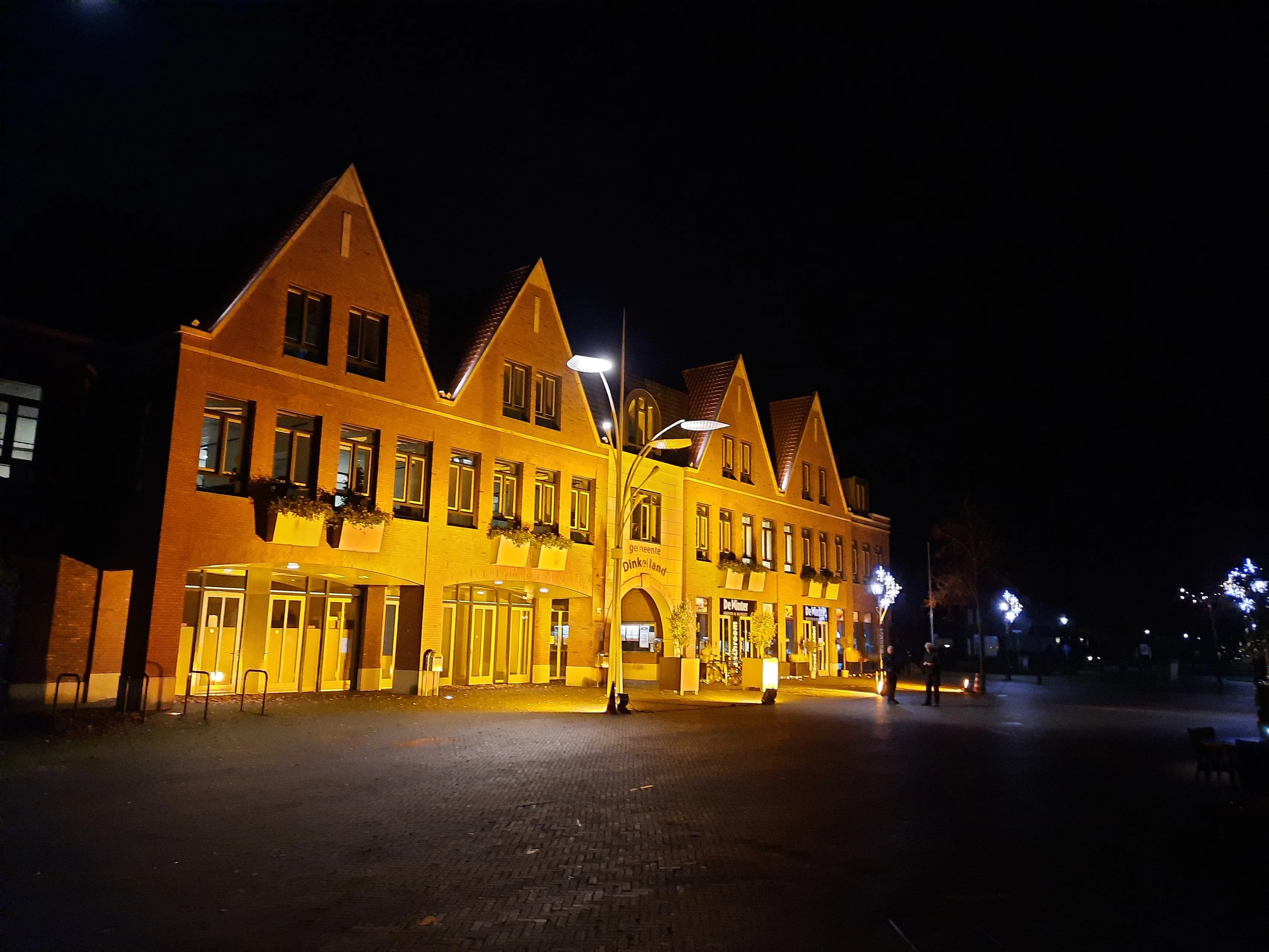 orange the world 2020 gemeentehuis denekamp