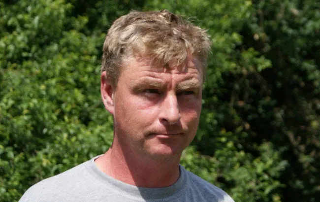 eulakij0b3vmqo3q1bgxi47ev ruischvoorn09091