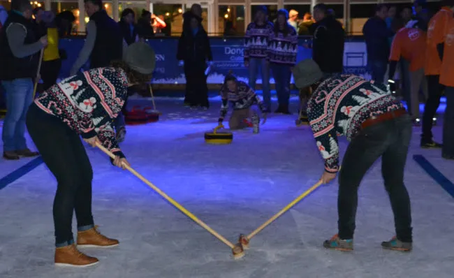 gxkokb44m1fq4edznpmpi75dm curling