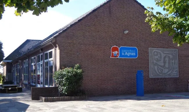 kyd2m2hu98t40h7j4ghijoaq3 agnes5