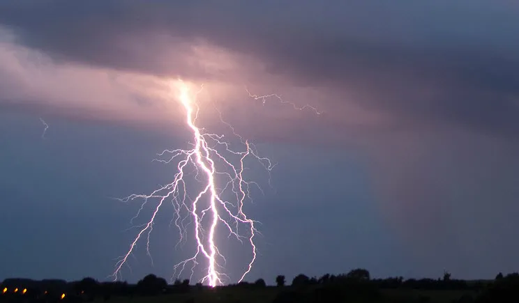 my8x2k5emuptw8zkb19fy28oi bliksem