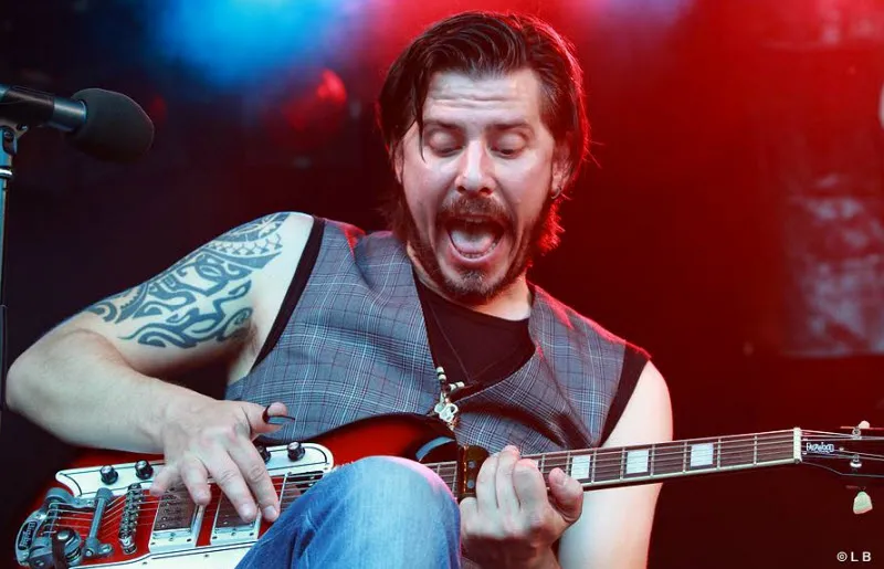 n3fyvgrf7aq99pm78a2e68jv7 lightninguy2