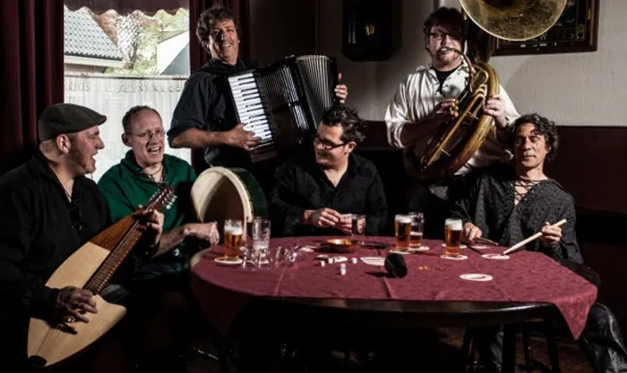 p01apfxfs1rrd4tx7kklvt46w patermoeskroen1