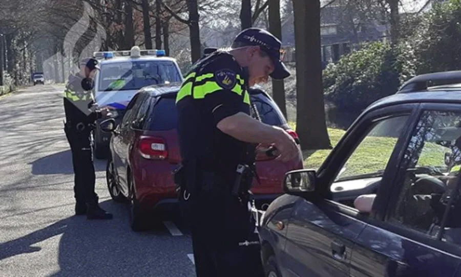 politie27022