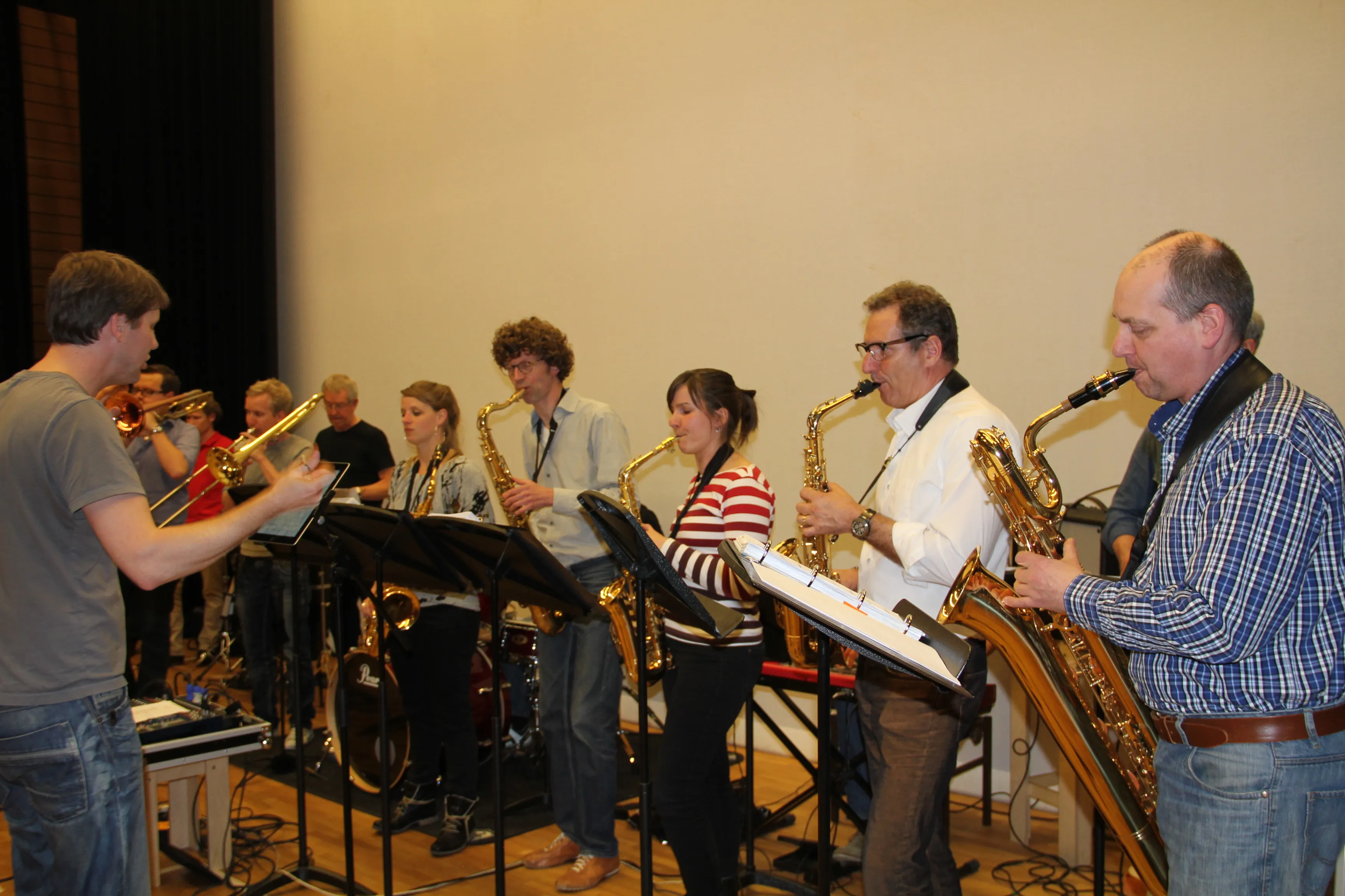 qpieubrr9m91q09h74d43dre4 img7043