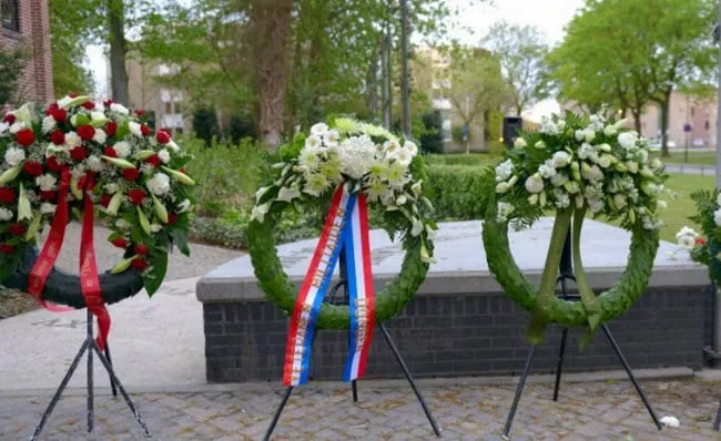 qpxqpvtm89myjevqj2155lib0 dodenherdenking1