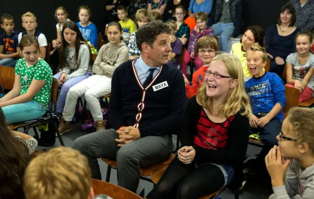 v1h2ezvv4wfda25i9xy83fs8r artemis1