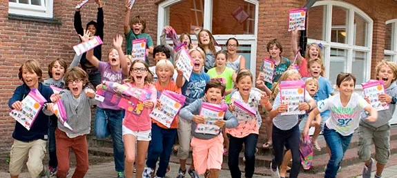 xhsriyp8ewaw404s2b8202zyq kinderpostzegels1