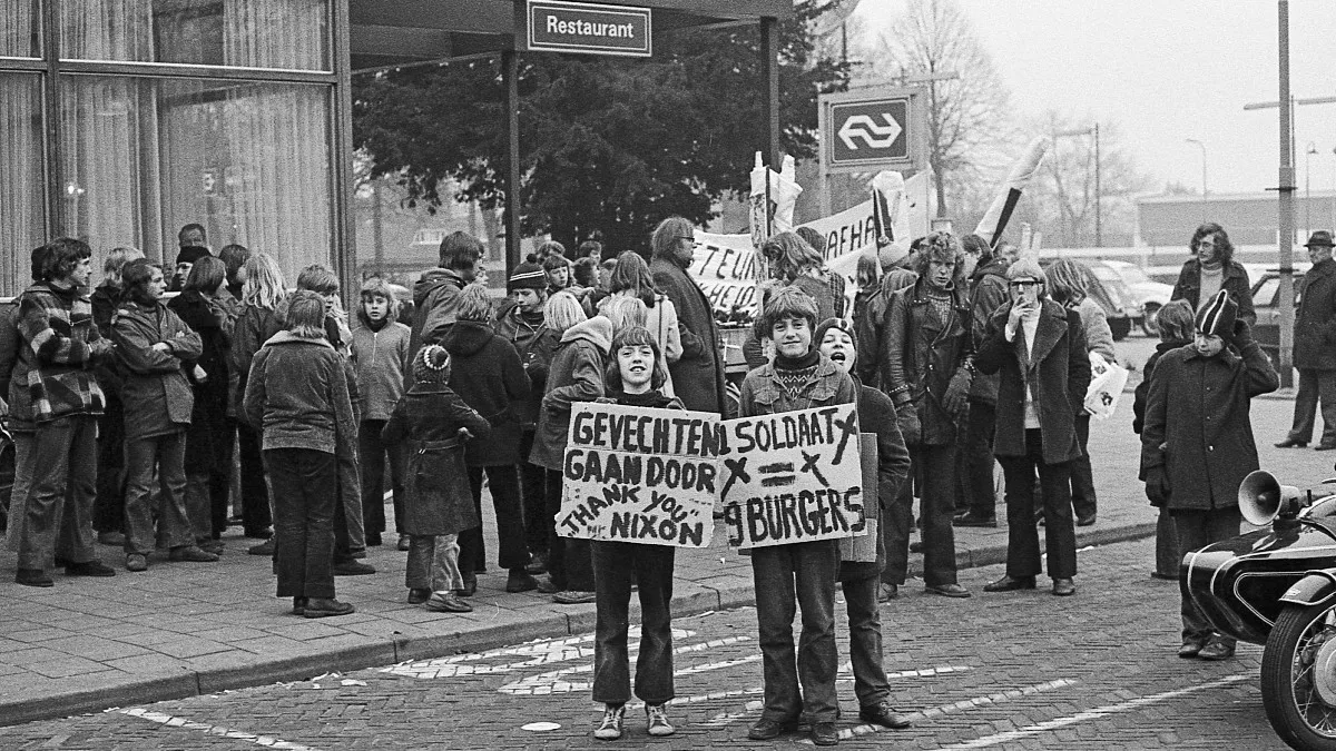 1972-januari-oid-emmen-vietnamdemonstratie-002b-foto-jaap-bekkema