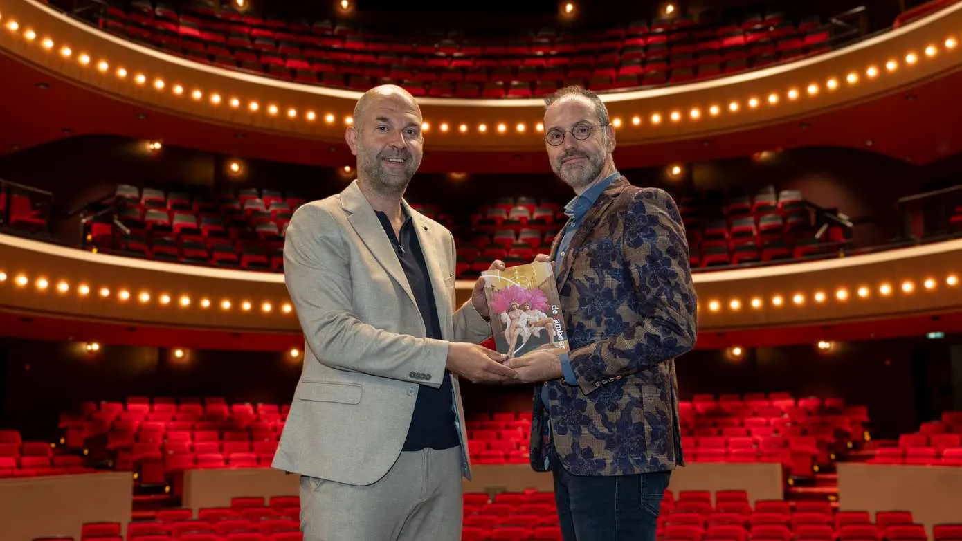 293-de-tamboer-programmaboek-groot-bdn-6762