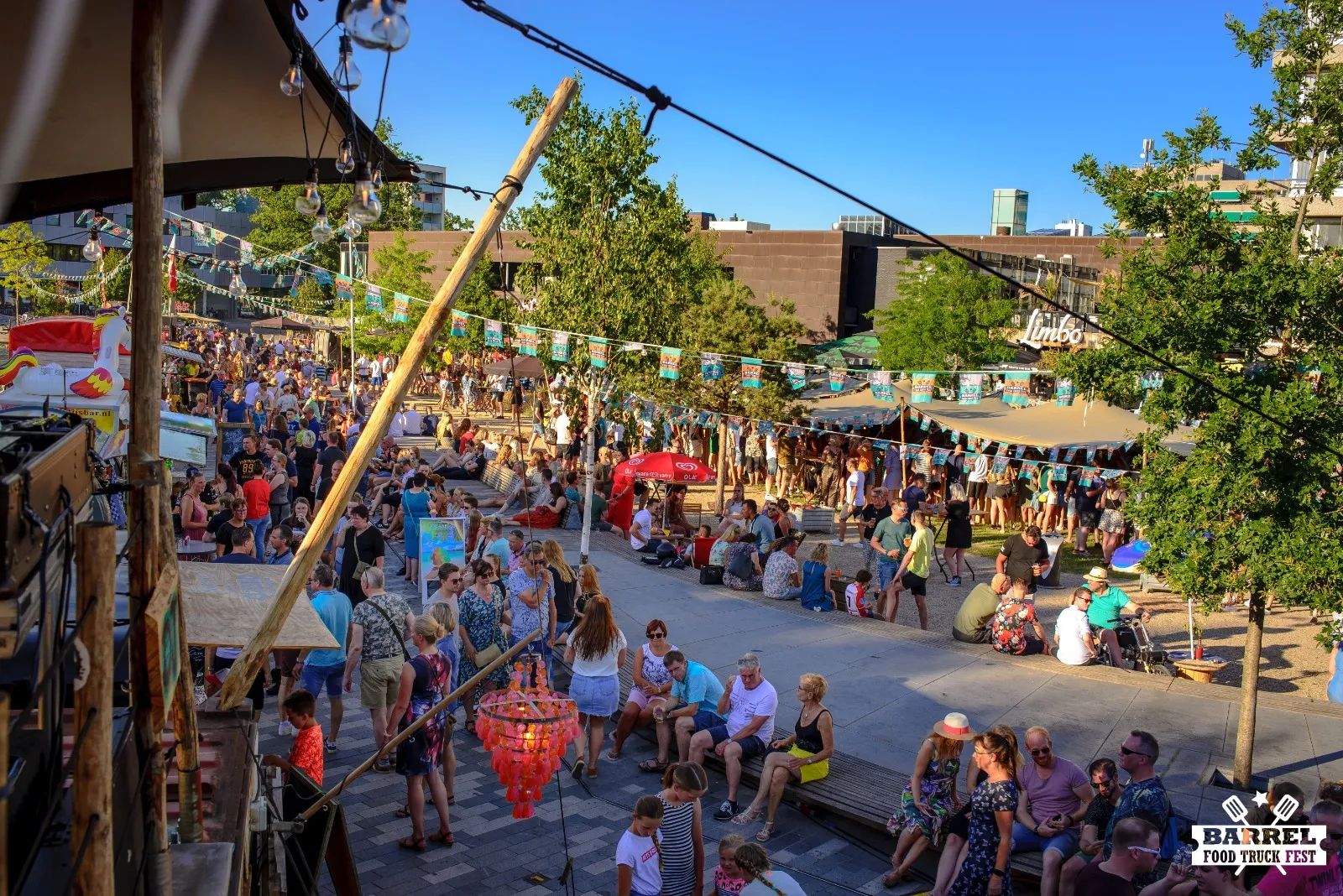 barrel-raadhuisplein