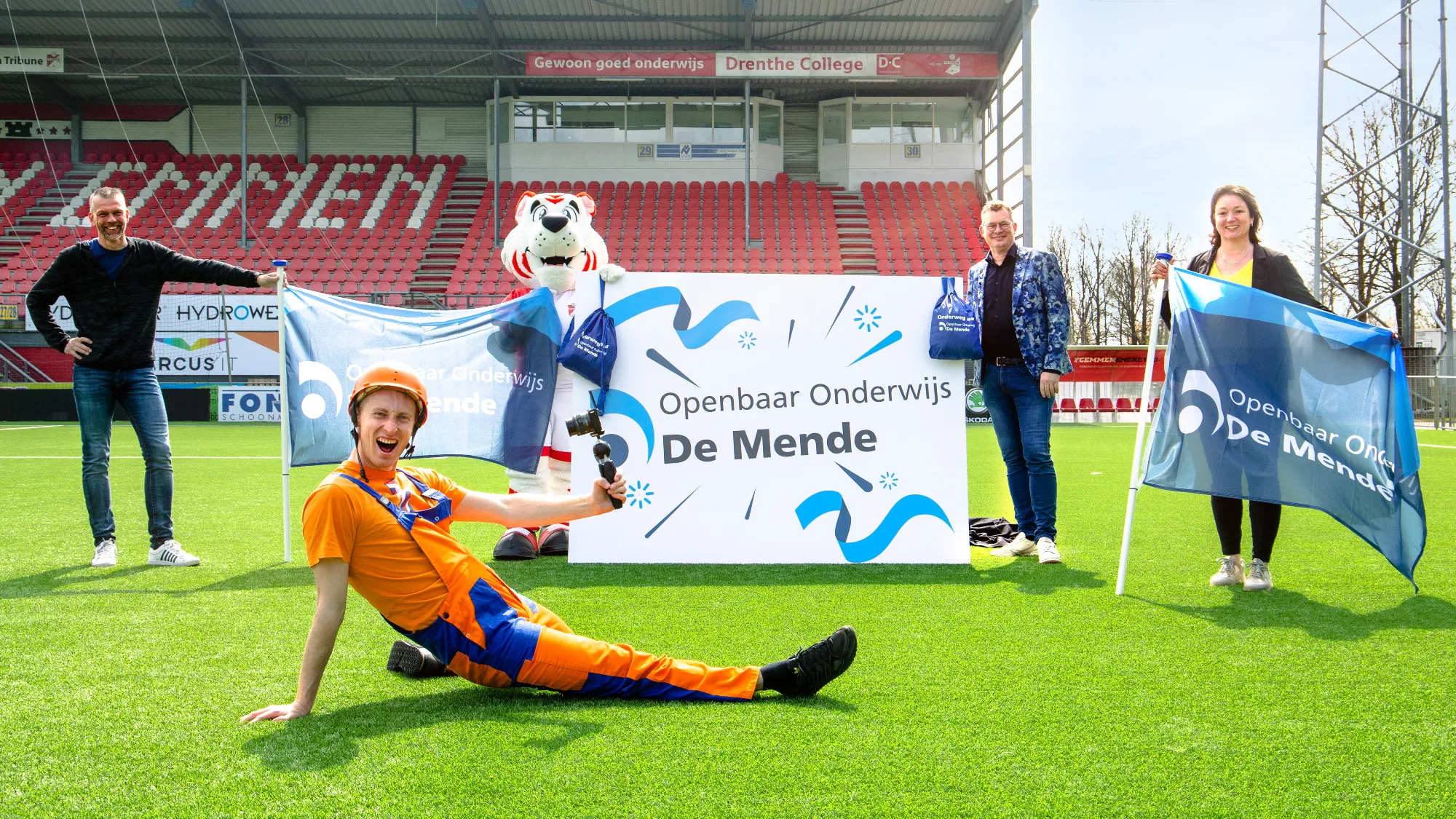 bekendmaking-de-mende-persfoto-onder-embargo-tot-21-april-12-uur-89-mb