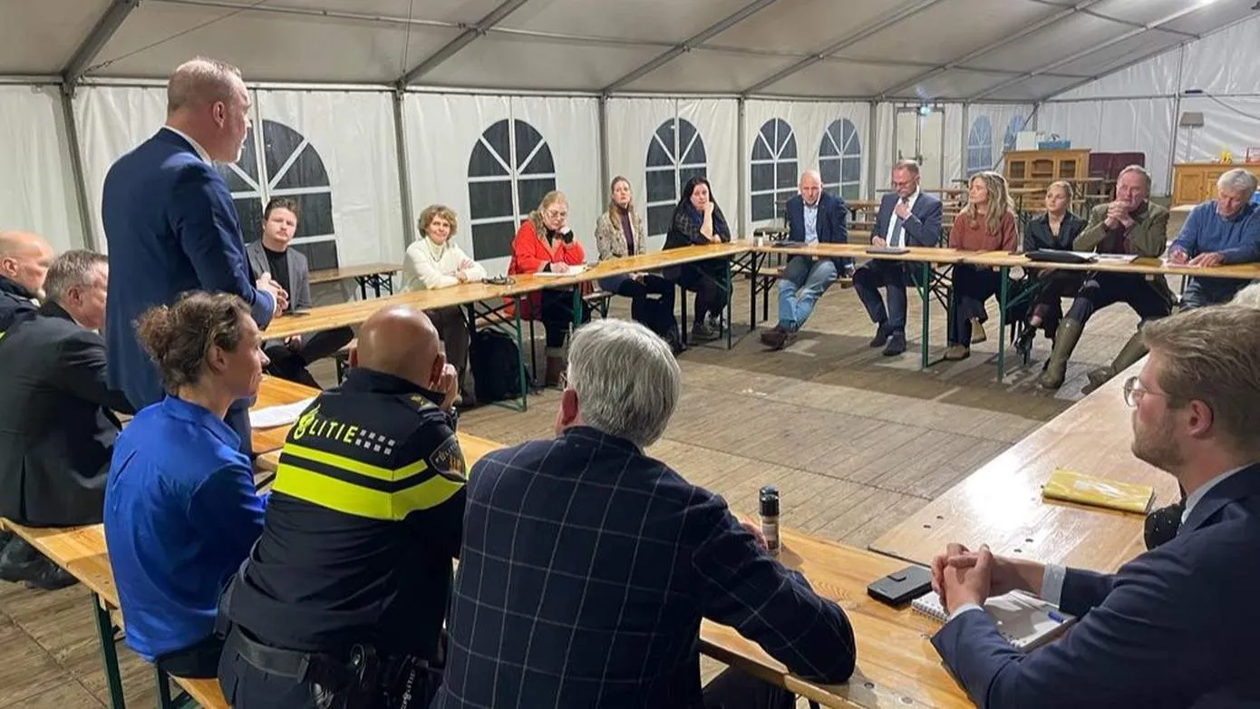 eerste-kamer-noodopvang-1