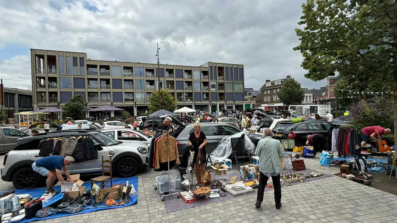 Kofferbakverkoop foto 3
