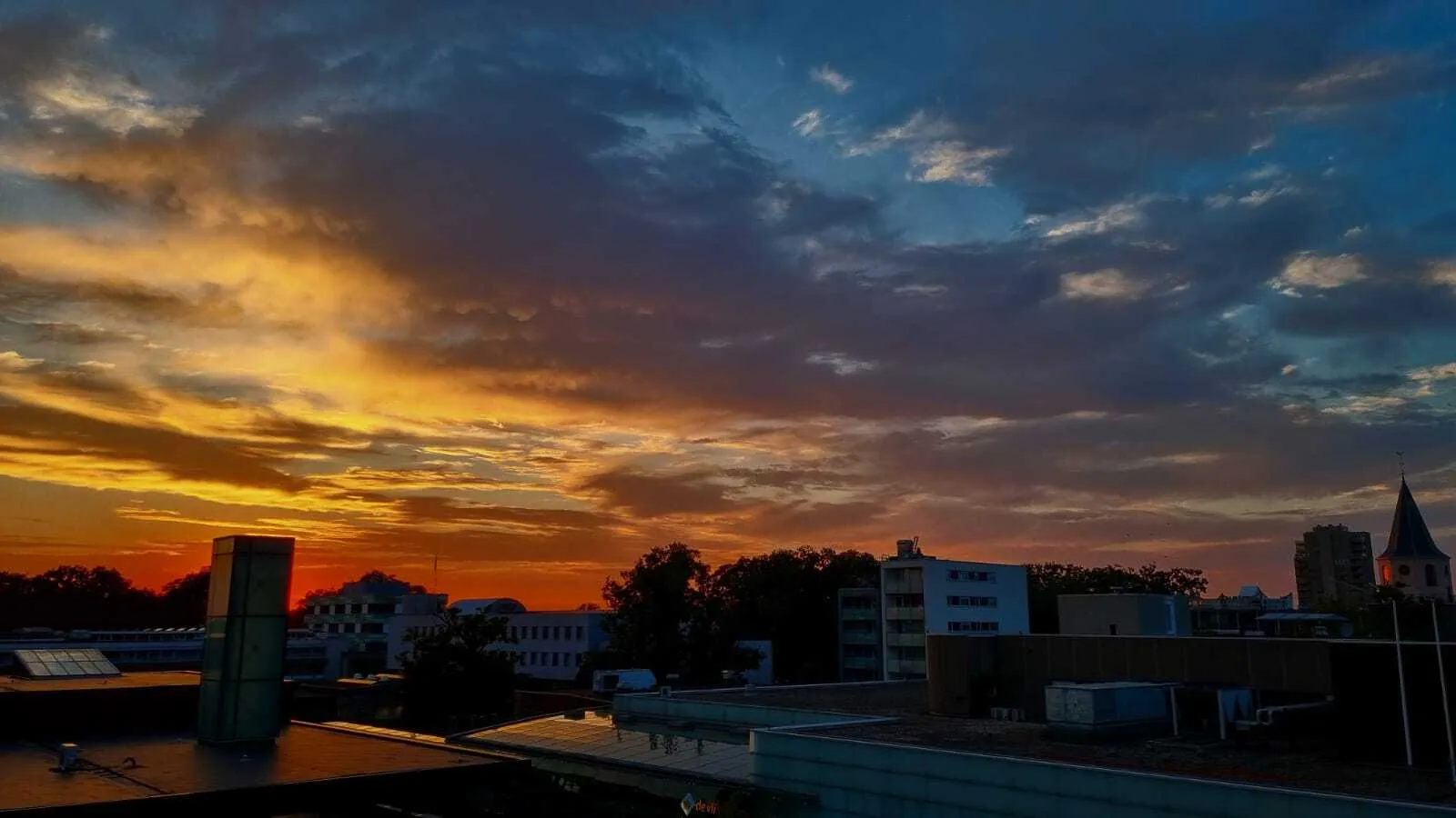 ondergaande-zon-emmen