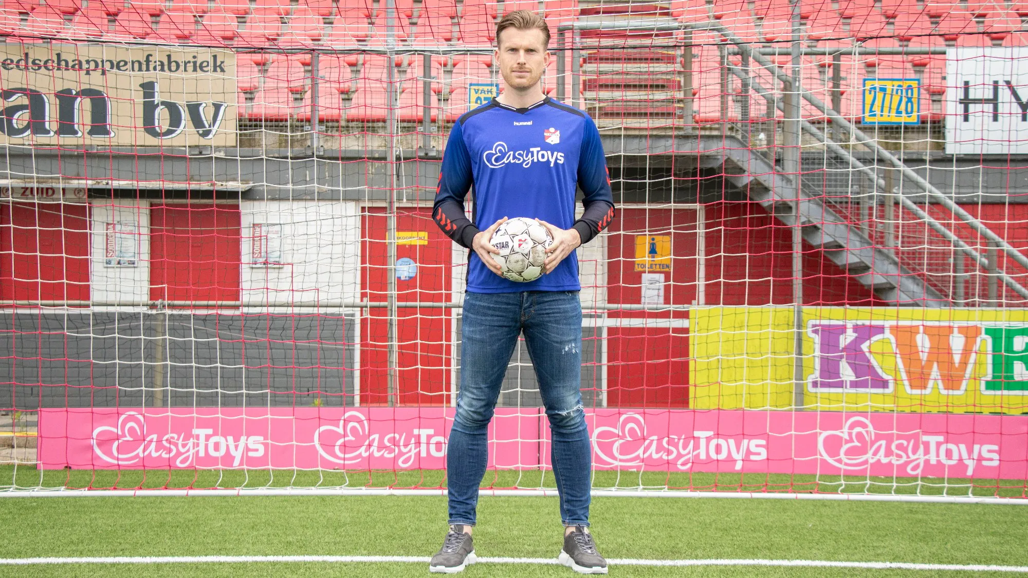 persbericht-fc-emmen-huurt-michael-brouwer-1