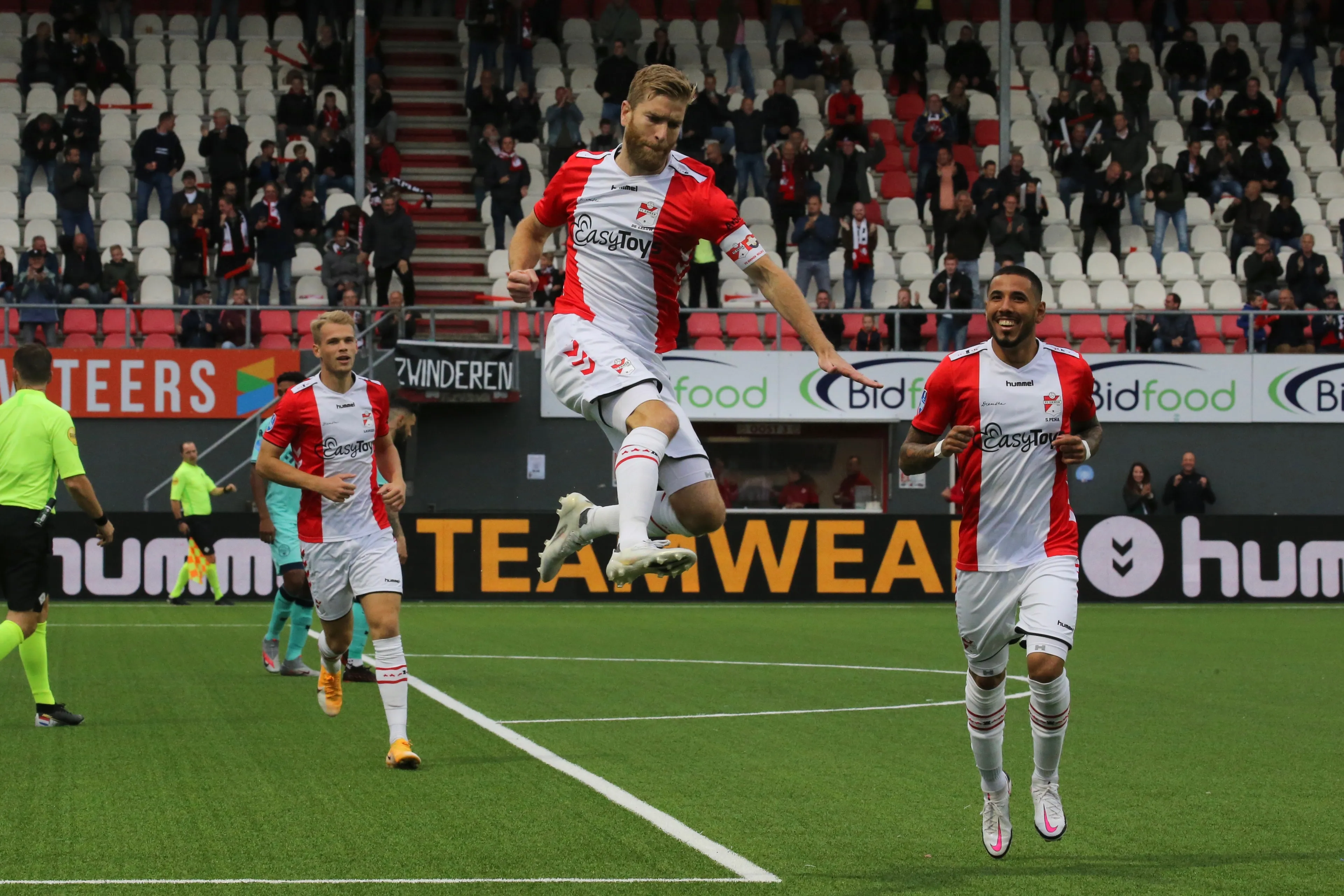 persbericht-michael-de-leeuw-vertrekt-volgend-seizoen-naar-fc-groningen