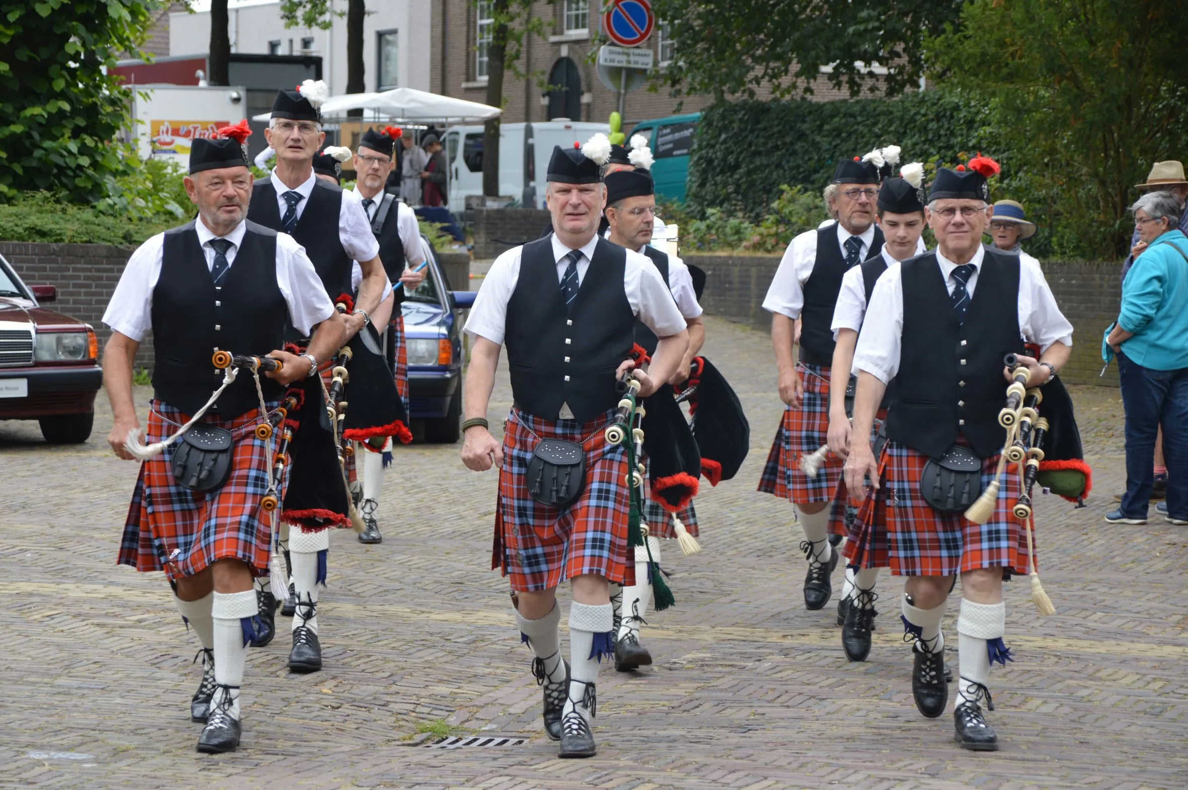 pn13072019-kargadoor2