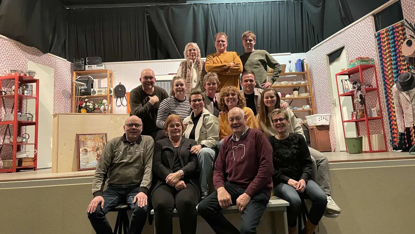 spelers-rederijkerskamer-udi-ruinerwold